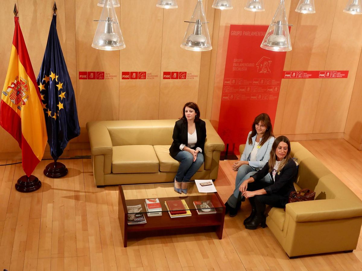 Foto: Foto de archivo de Adriana Lastra, Laura Borràs y Míriam Nogueras en junio en el Congreso (PSOE)