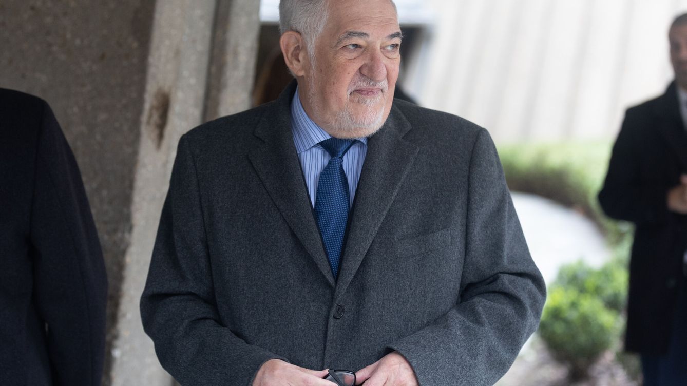 El presidente del Constitucional, Cándido Conde-Pumpido, ingresado de urgencia en Melilla