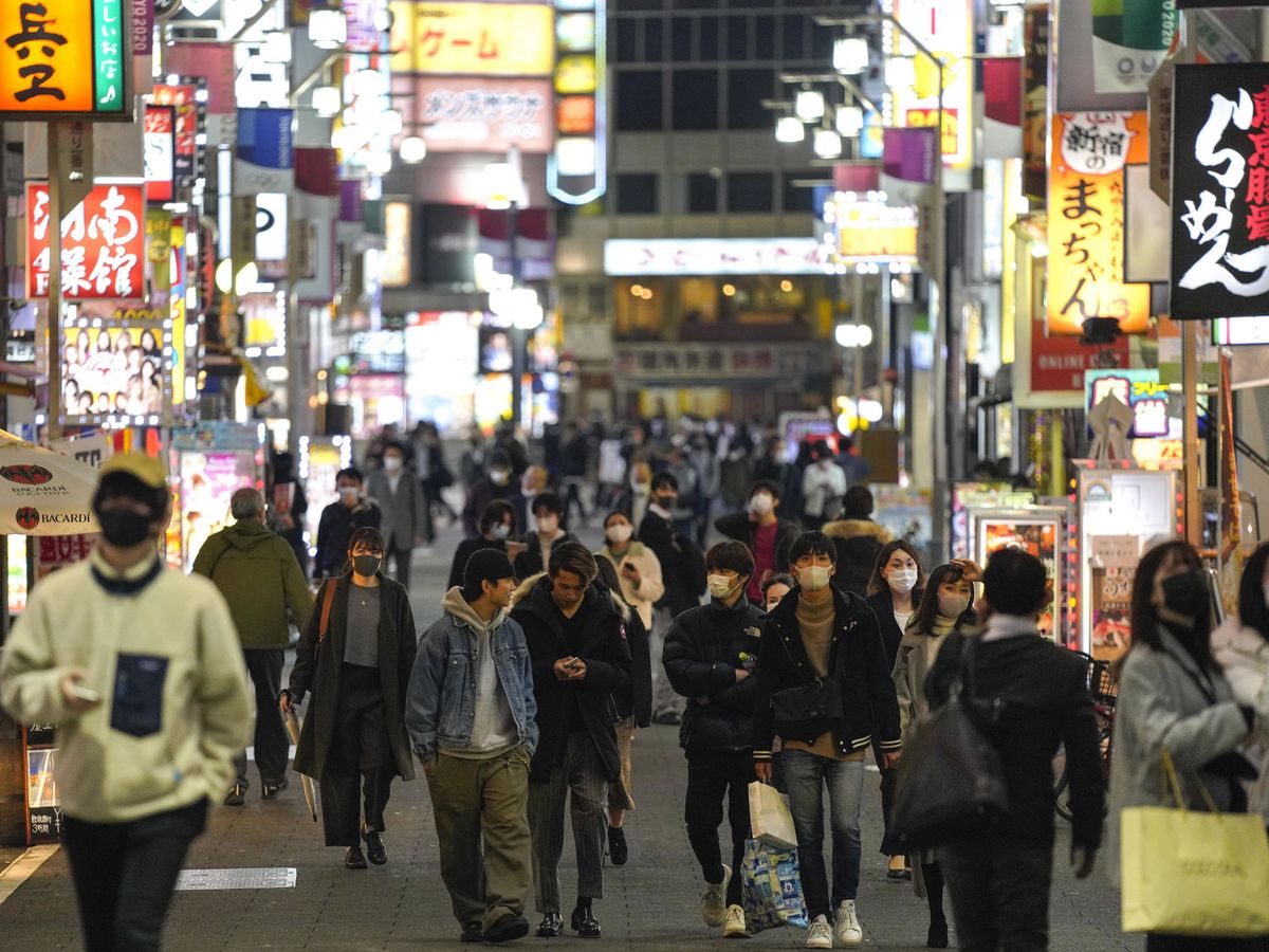 Foto: Tokio: bares cerrados a las ocho y prohibición de vender alcohol. (EFE)