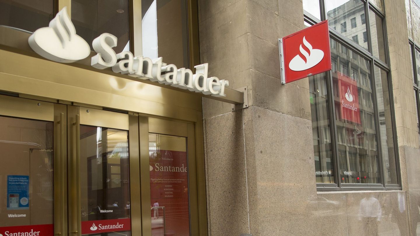 Vista de la sede del Banco Santander en Boston, Massachusetts. (EFE)