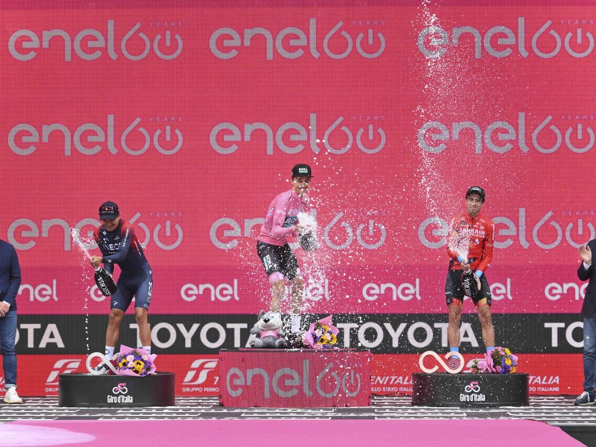 Foto: Hindley es el ganador del Giro de Italia. (EFE/Maurizio Brambatti)
