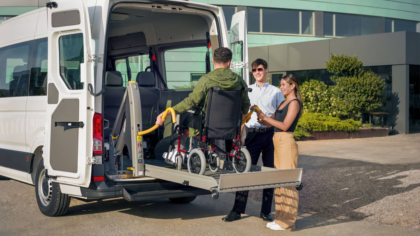 Los vehículos adaptados para personas con movilidad reducida son esenciales.