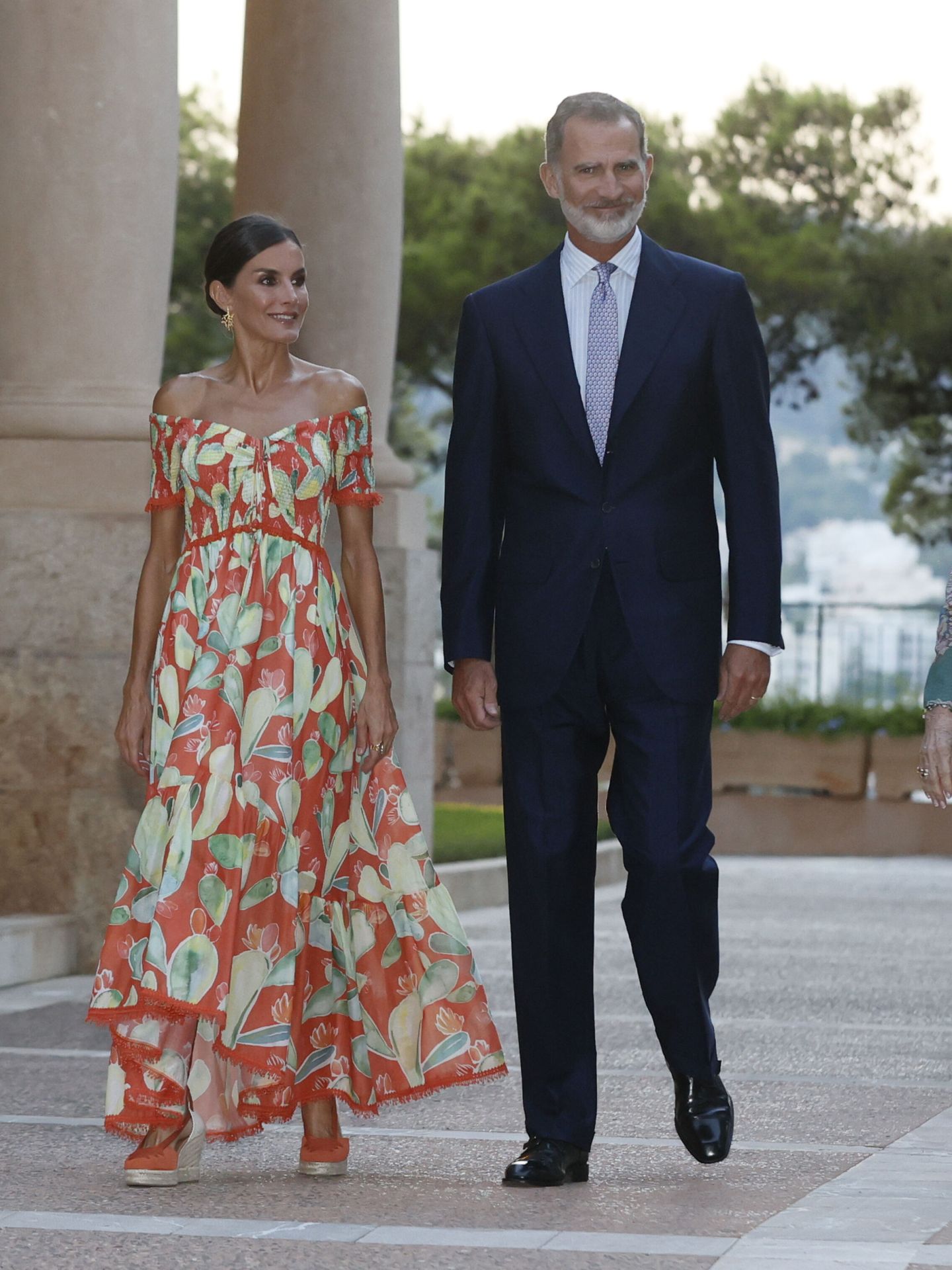 Los reyes Felipe VI y Letizia en el Palacio de Marivent (Palma de Mallorca). (EFE/ Ballesteros) 