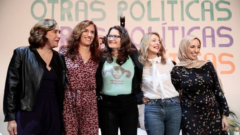 Díaz sigue su gira con Colau: ahora, en un acto de los 'comuns' y con Podemos