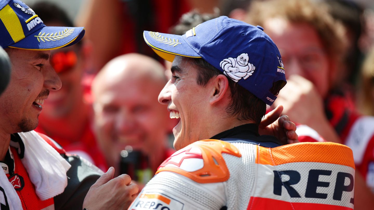 Marc Márquez y Jorge Lorenzo serán compañeros en 2019 en Honda. (Reuters)