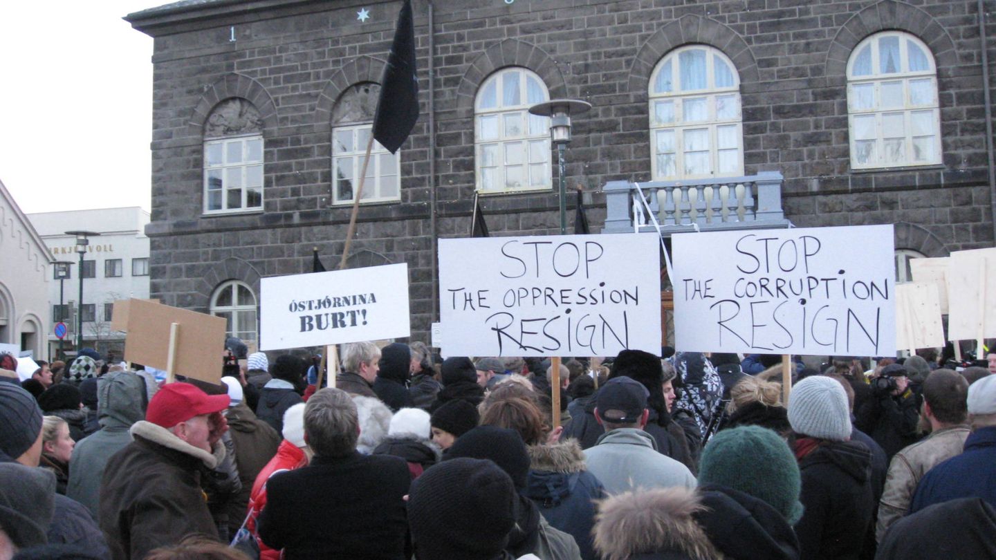 Protestas por la crisis financiera en Islandia en 2008