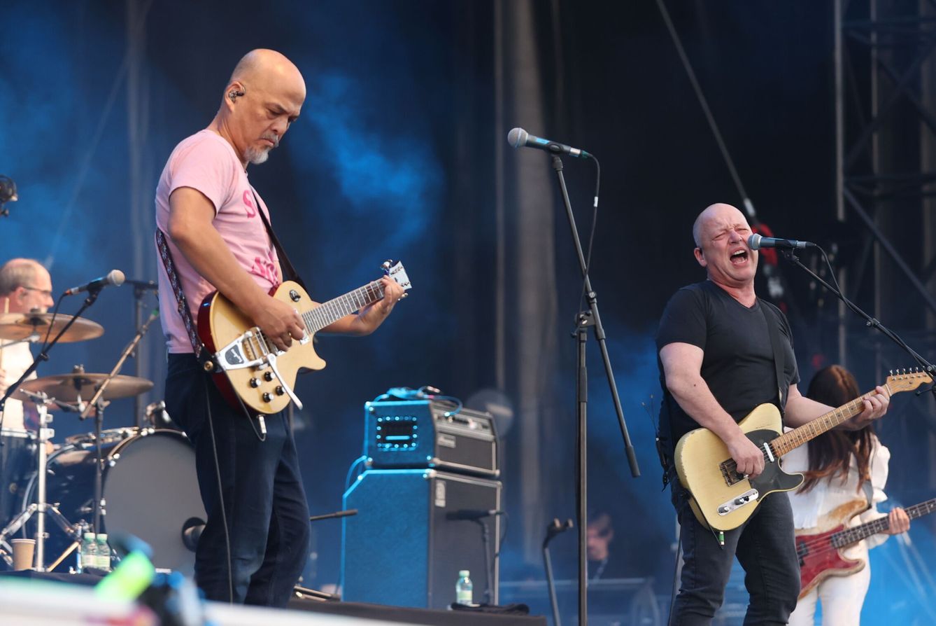 El cantante estadounidense del grupo Pixies, Frank Black, este sábado durante el concierto del Festival MadCool en Madrid. (EFE/Kiko Huesca)