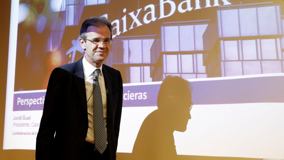 CaixaBank vende créditos de 100 grandes morosos a un asesor de Obama y a Farallon