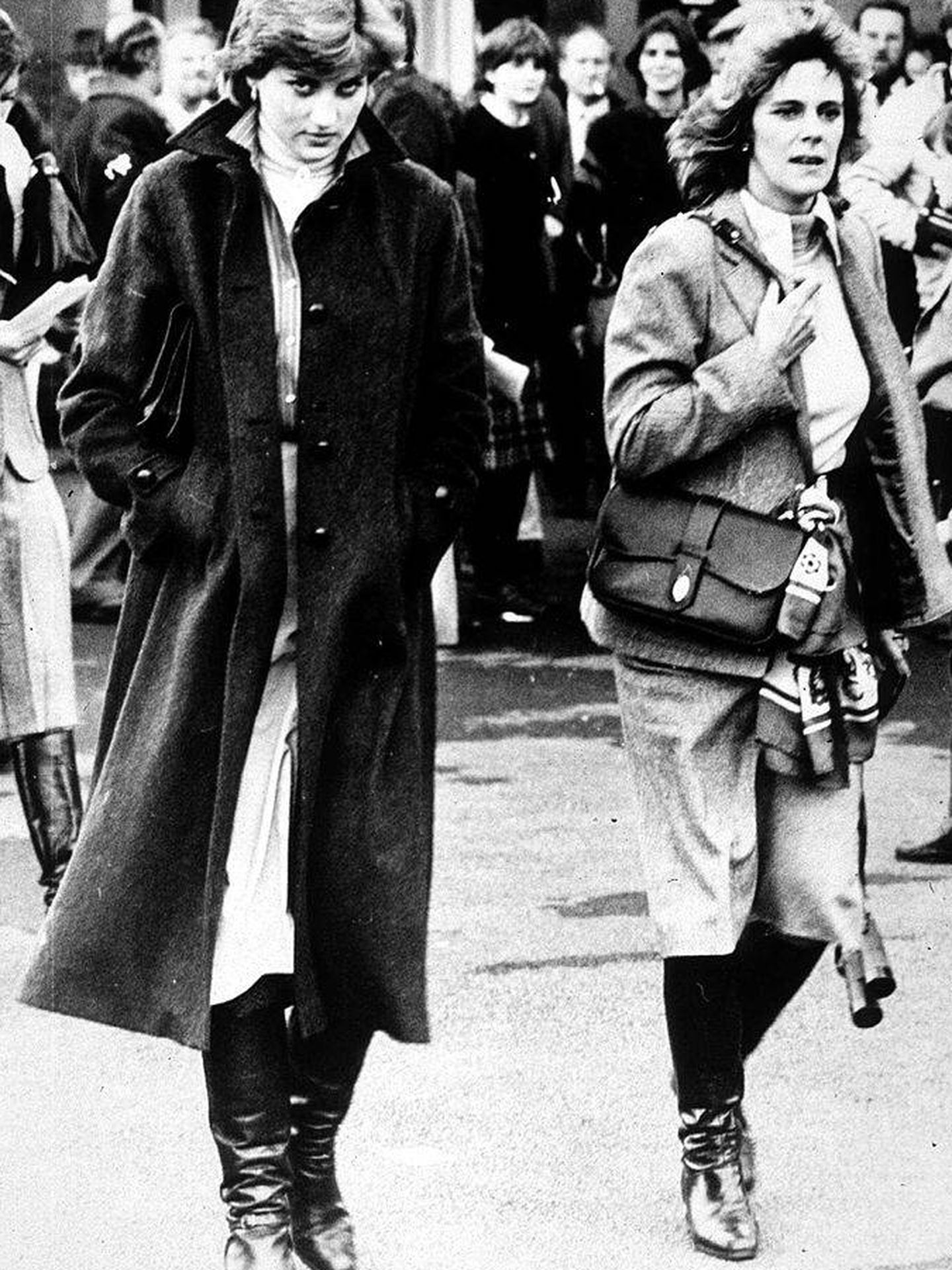 Diana de Gales y Camilla Parker, en una imagen de 1980. (Getty)