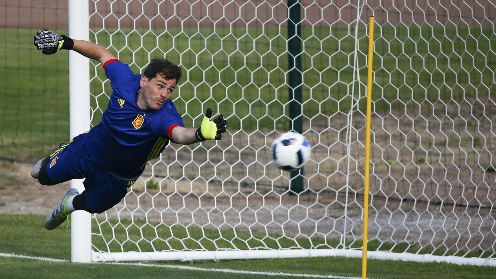 Foto: Casillas es ahora favorito para ser titular (Sergio Pérez/Reuters).