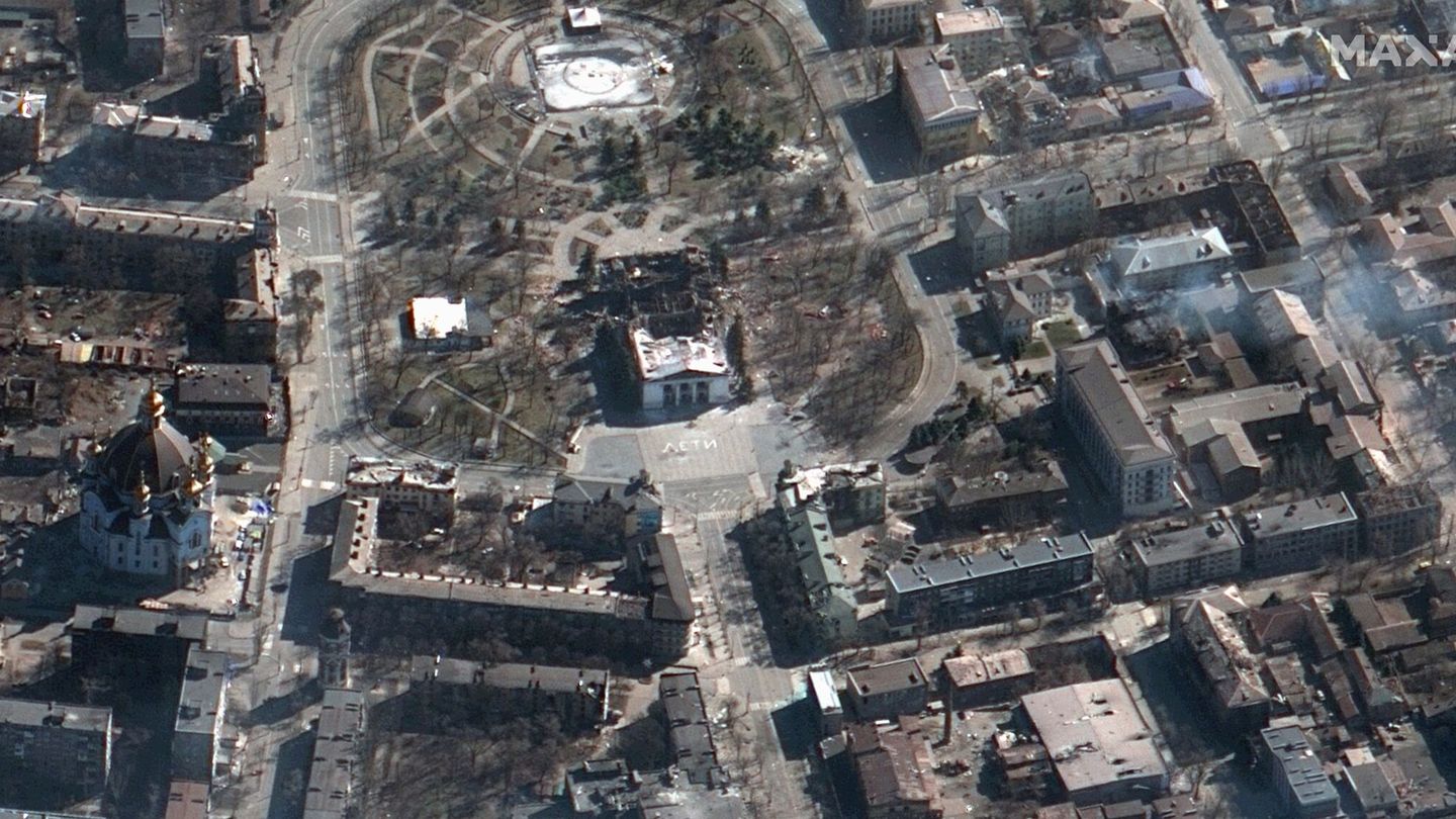 Imagen de satélite de la situación de Mariúpol. Foto: EFE/Maxar Technologies.