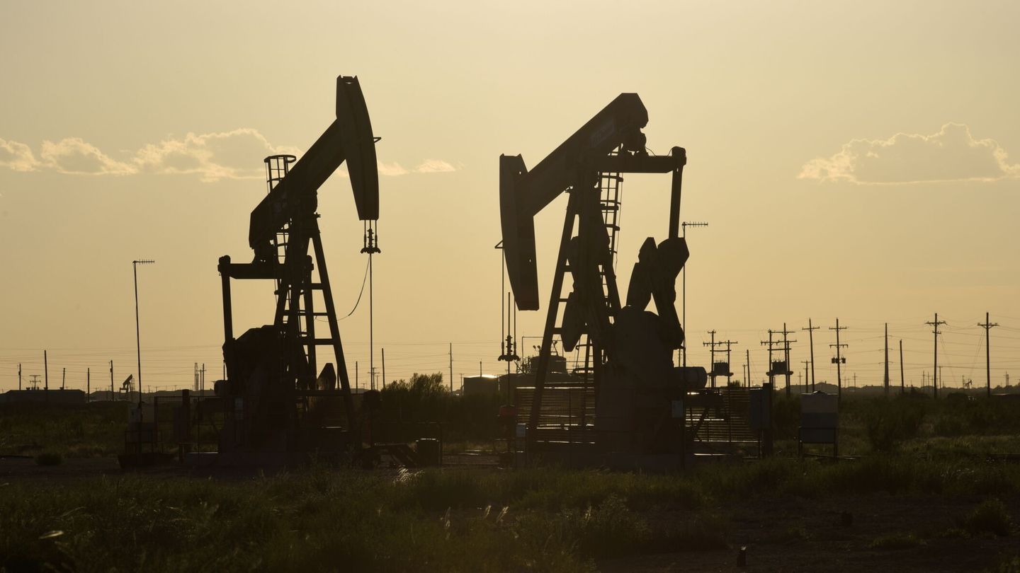 Pozos petrolíferos en EEUU. Foto: Reuters/Nick Oxford