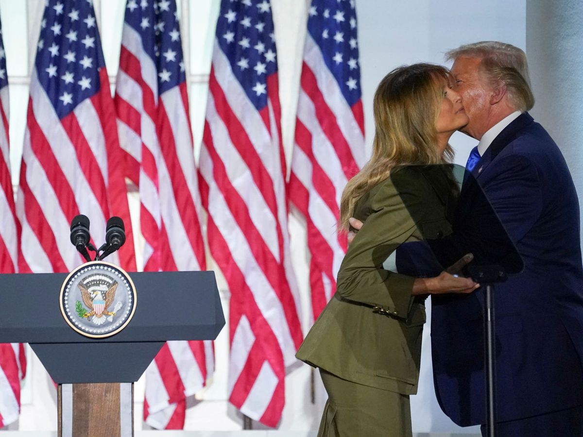 Foto: Melania Trump, junto a su marido en la Conveción Republicana. (Reuters)