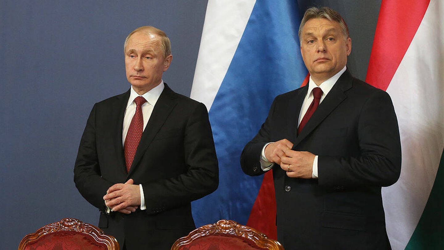 Orbán y Putin en una reunión. 