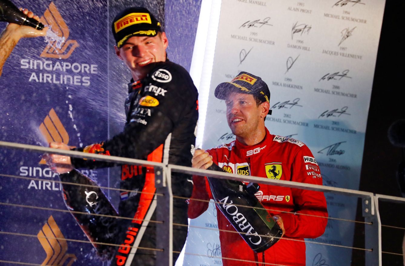 Vettel y Verstappen podrían compartir equipo en 2021. (Reuters)
