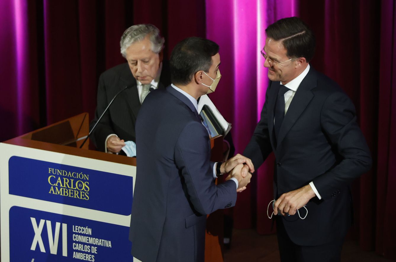 Pedro Sánchez y Mark Rutte. (Reuters/Susana Vera)