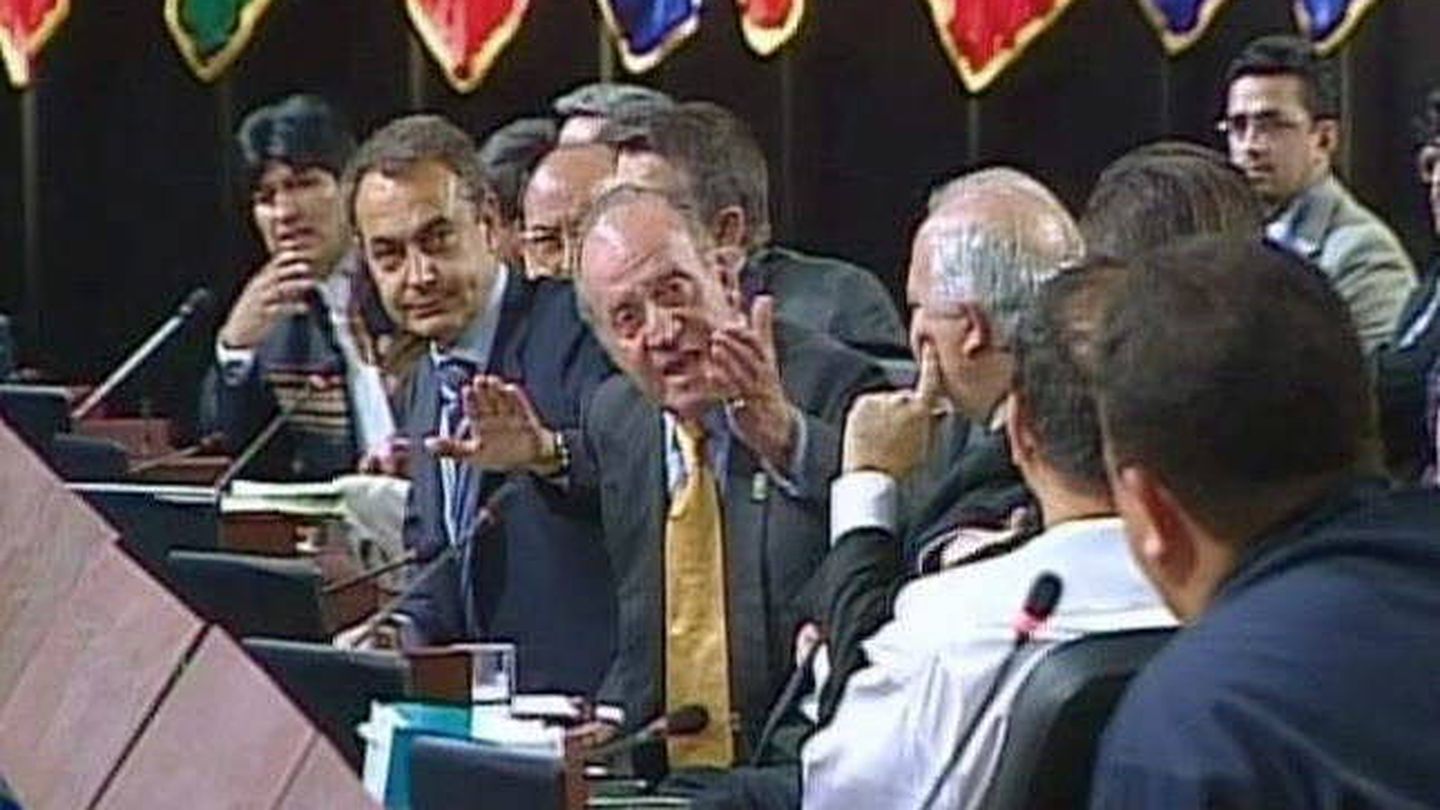Imagen de archivo de la cumbre en la que el rey Juan Carlos espetó a Hugo Chávez, '¿por qué no te callas?'. (EFE)