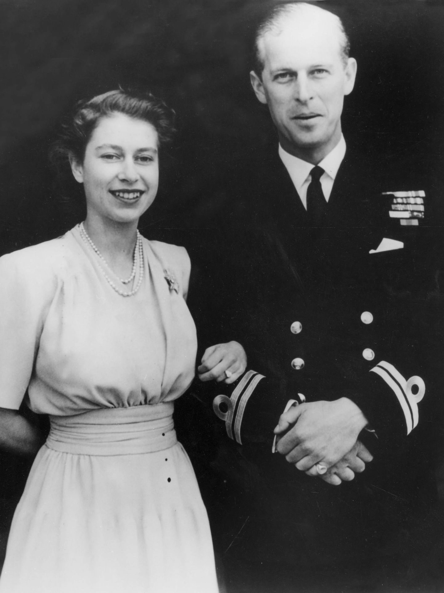 Isabel II y el duque de Edimburgo. (CP)