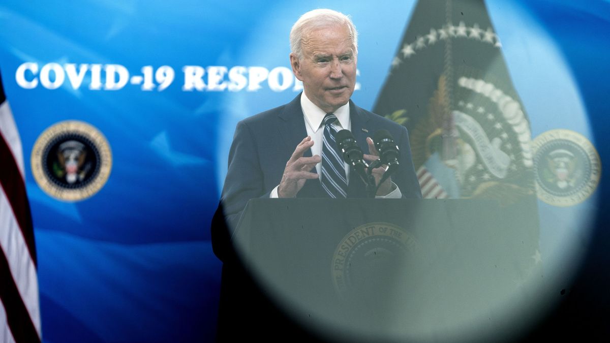 Biden anuncia un plan de empleo a financiar con una subida del impuesto de sociedades