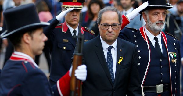 Foto: El presidente de la Generalitat, Quim Torra, encabeza la ofrenda floral del Govern al monumento a Rafael Casanova con motivo de la Diada. (Reuters)