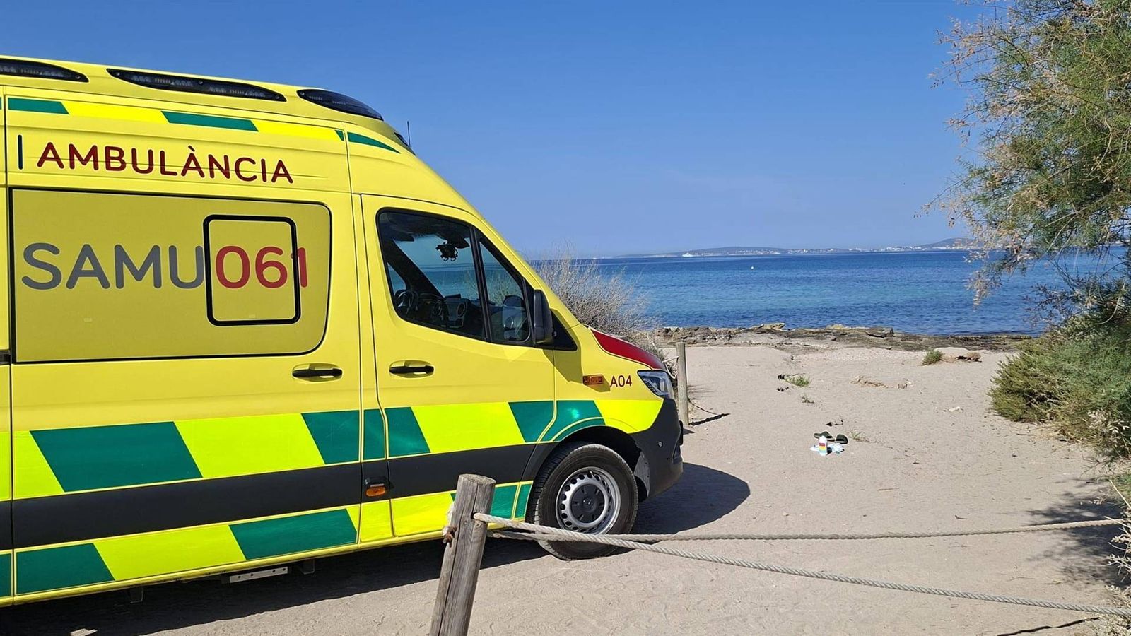 Fallece una turista ahogada en una playa de Sant Joan de Labritja