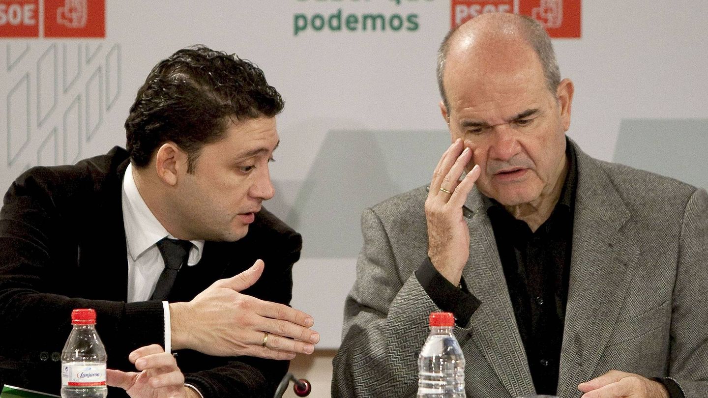Rafael Velasco (i), con Manuel Chaves (d). (Efe)