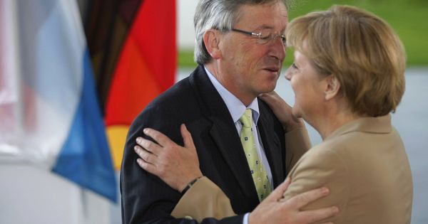 Foto: Jean-Claude Juncker y Angela Merkel. (Reuters)