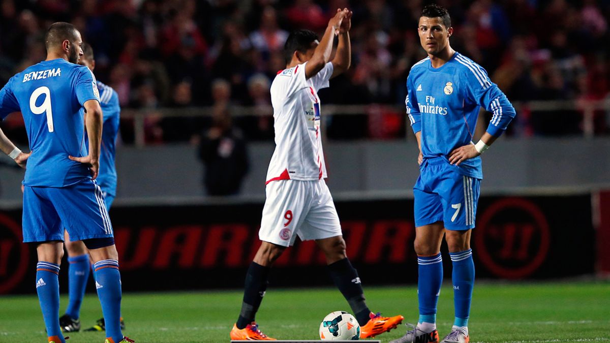 Bacca pone en jaque al Madrid de Ancelotti, que se complica la vida en Liga
