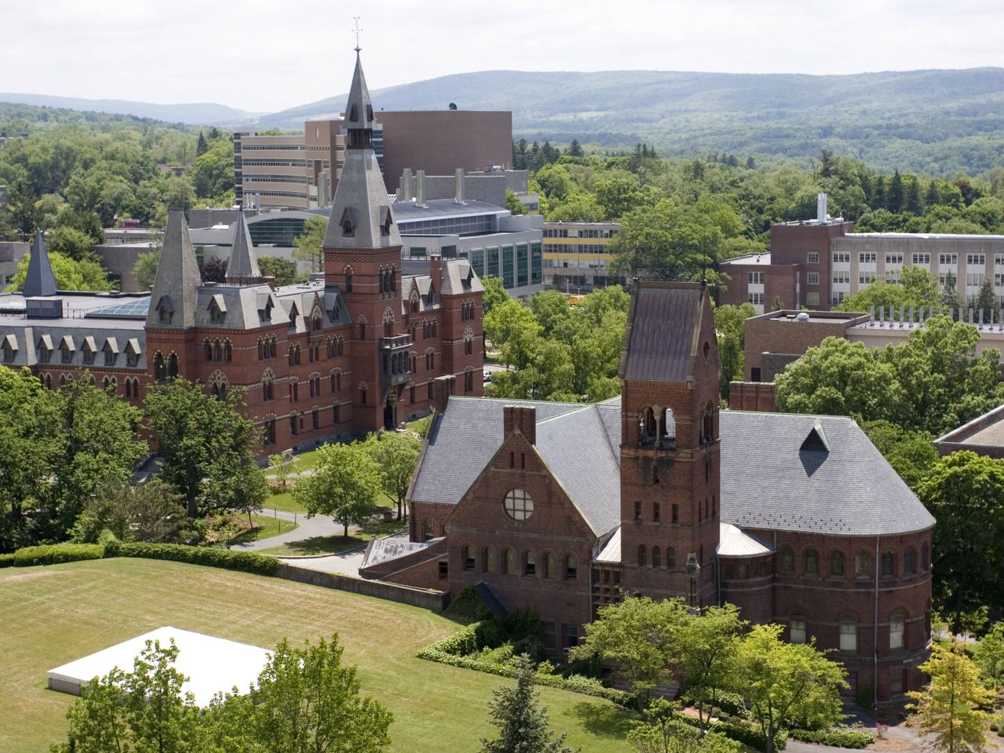 Cornell University (iStock)