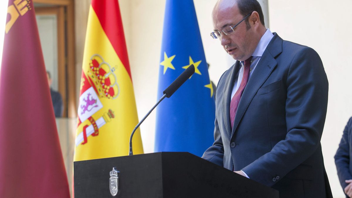 El presidente de Murcia dimite para que el PP no pierda el Gobierno de la Región