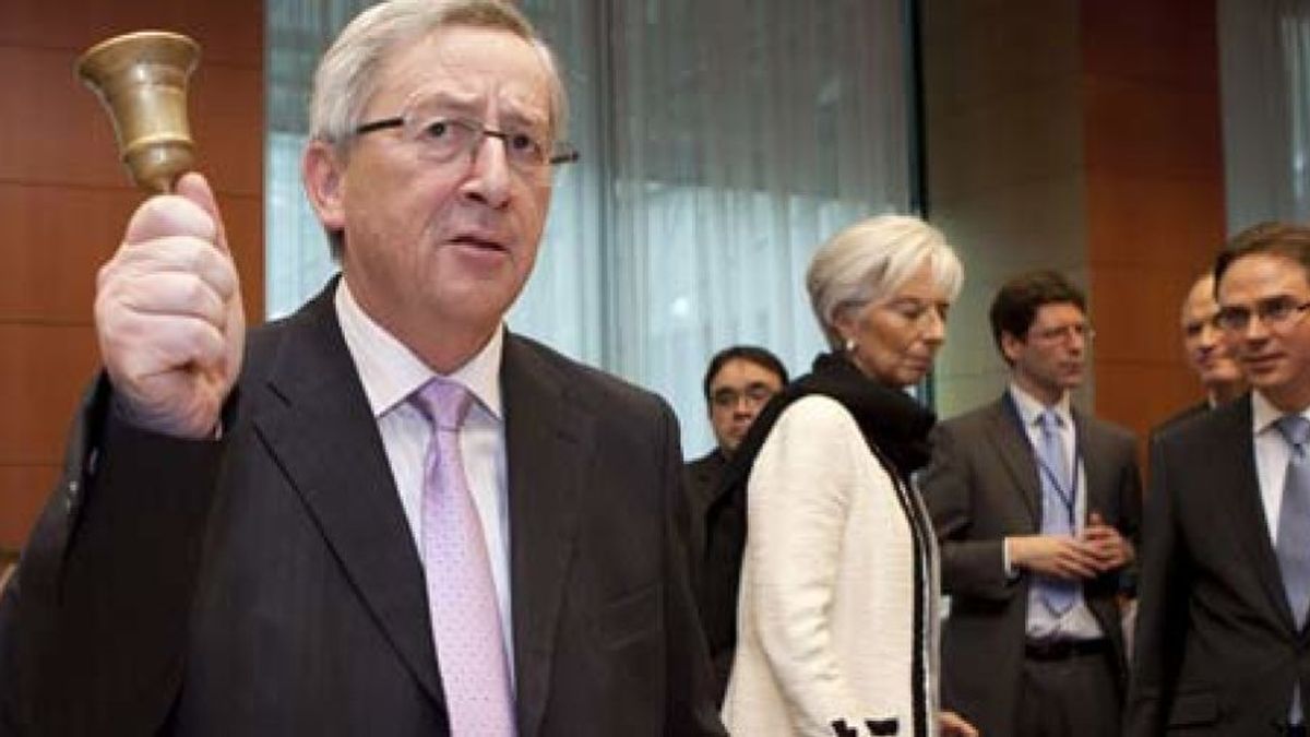 Juncker: "Cualquier acuerdo sobre el segundo rescate debe incluir un impago selectivo"