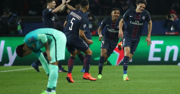 Foto: Cavani celebra el cuarto gol del PSG en la ida disputada en el Parque de los Príncipes de París (Christian Hartmann/Reuters)