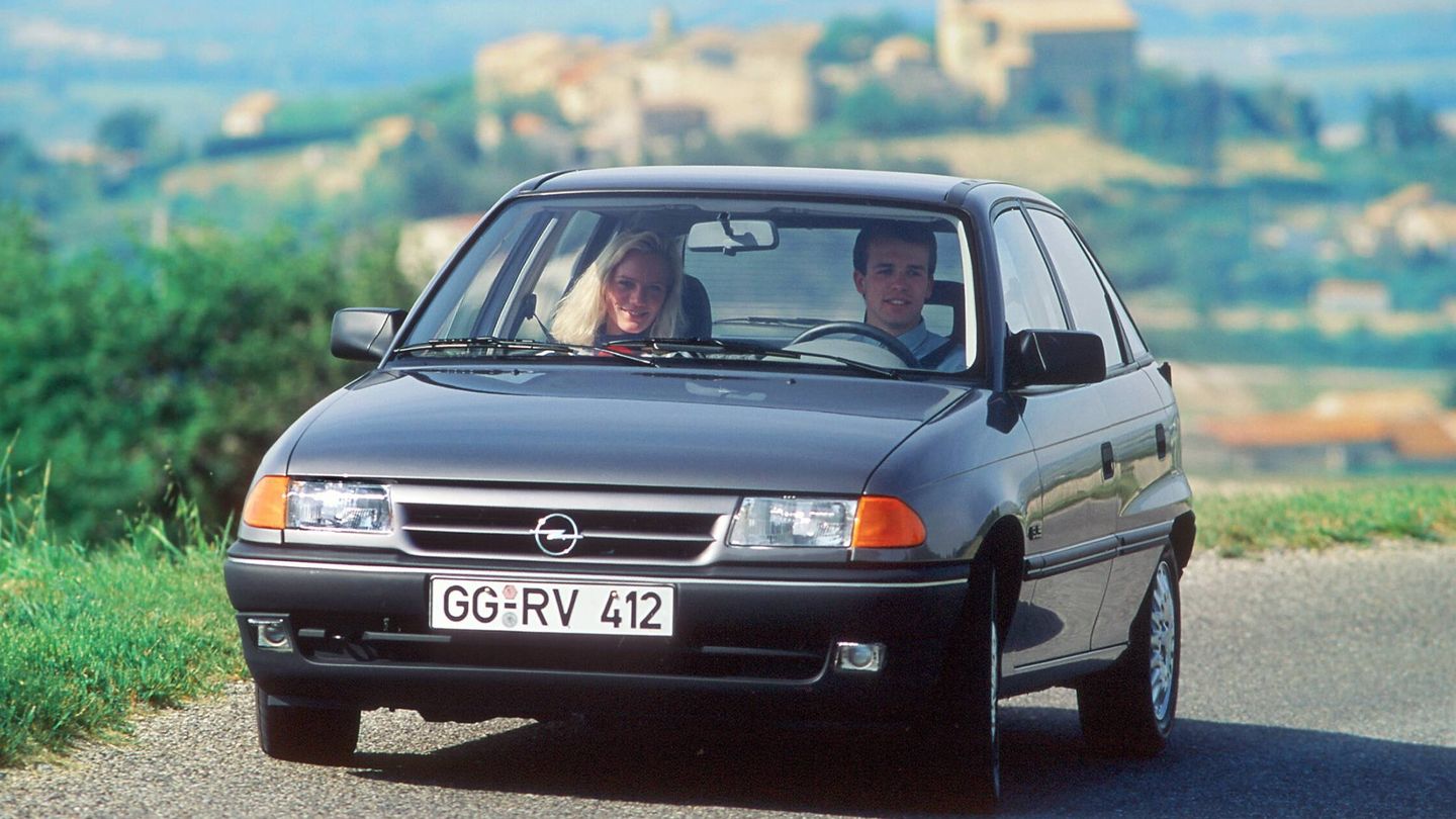 El Astra F, primera generación del Astra, ve la luz en 1991. Y es hasta la fecha el Opel más vendido de la historia.