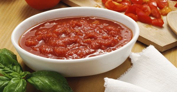 Foto: La salsa de tomate es la base de muchas recetas (iStock)