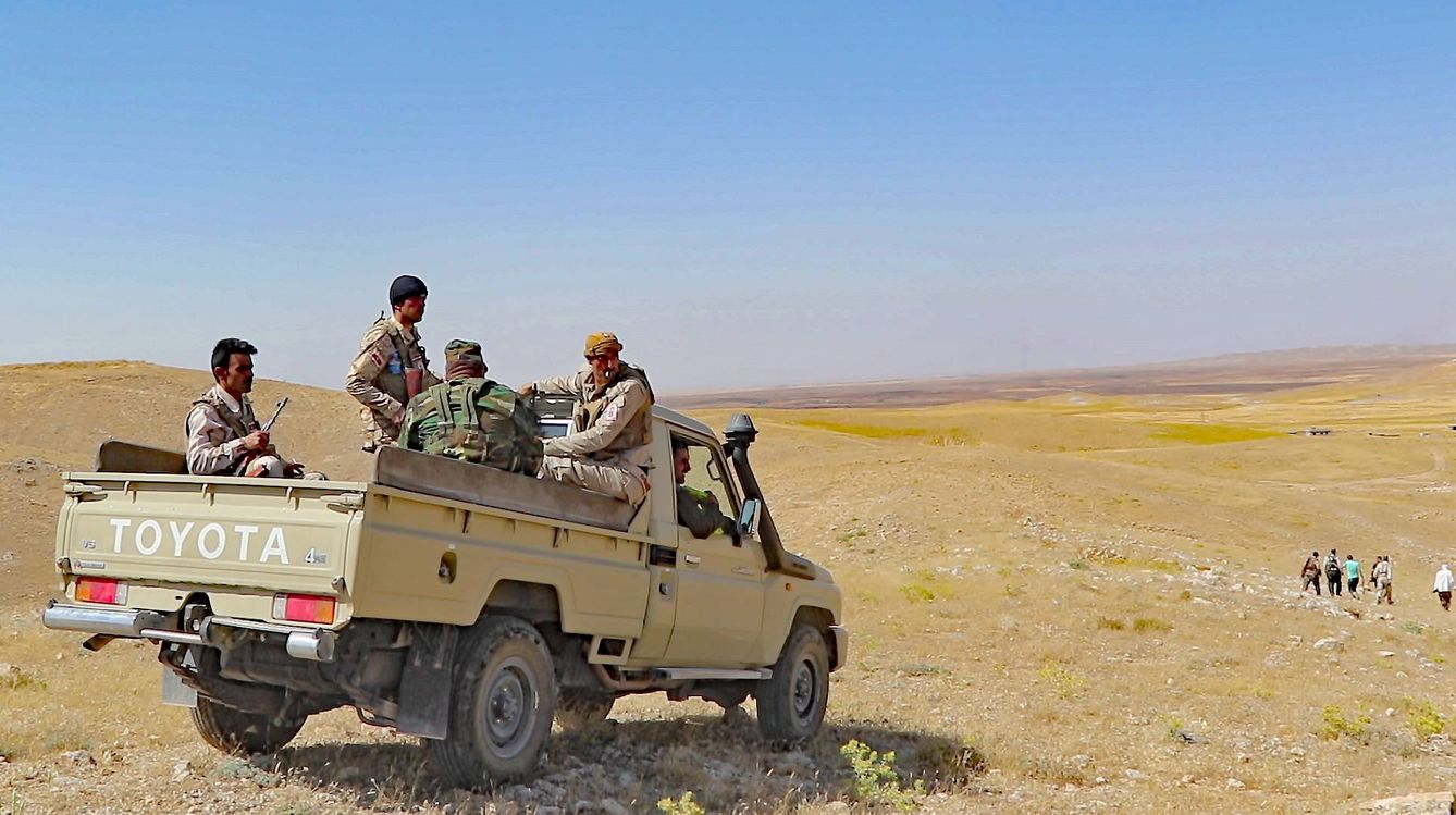 Milicianos yazidíes de Haydar Shasho baten los montes. (F. B.)