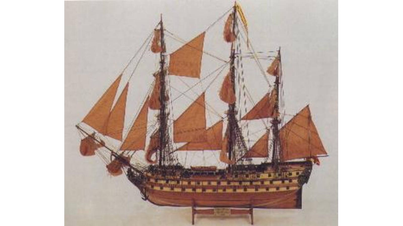 Maqueta del barco español San Juan Nepomuceno. Fuente: Wikimedia.