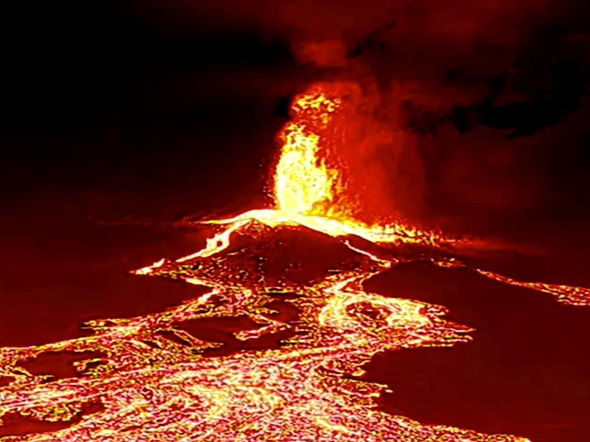 Foto: Imagen del volcán en La Palma. (Reuters)