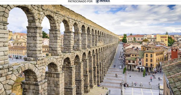 Foto: El famoso acueducto de Segovia (iStock)