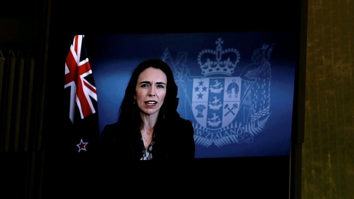Un terremoto sorprende a la primera ministra de Nueva Zelanda en directo