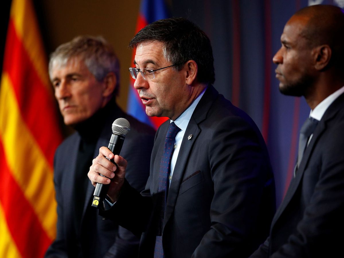 Foto: Bartomeu toma la palabra en la presentación de Quique Setién como entrenador del Barcelona. (EFE)