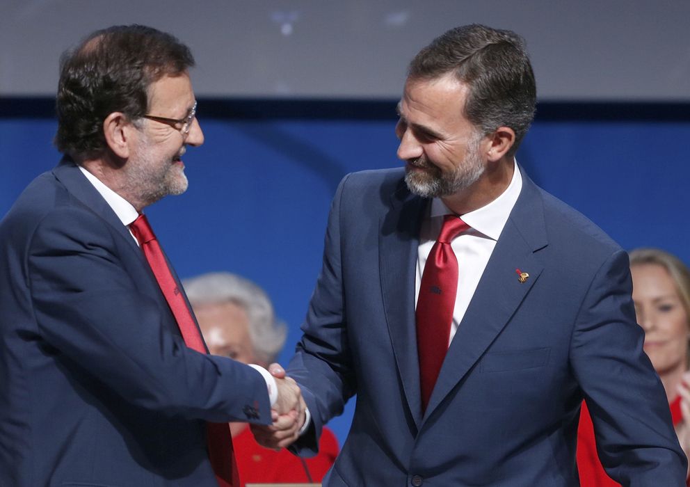 Foto: Mariano Rajoy saluda al Principe Felipe en la presentanción de la candidatura de Madrid 2020. (Reuters)