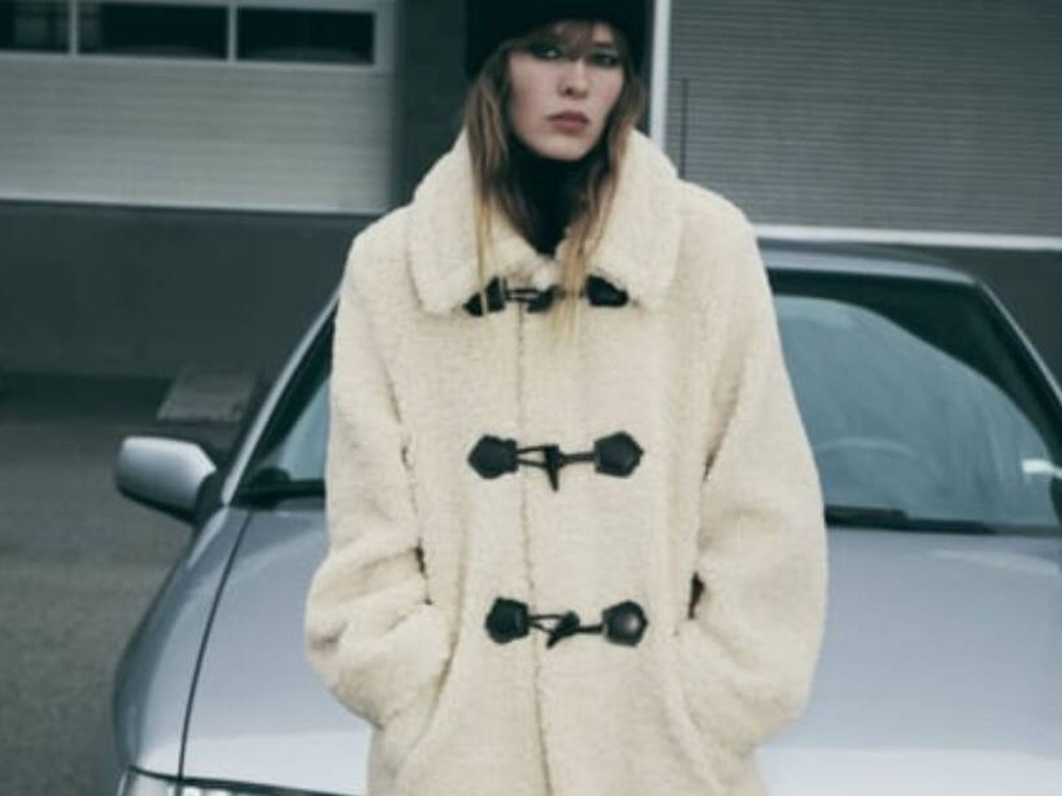 Foto: El abrigo de borrego ideal para el invierno. (Cortesía/ Zara)