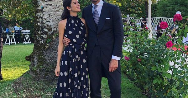 Foto: Sandra Gago y Feliciano López, en una boda como invitados. (Redes)