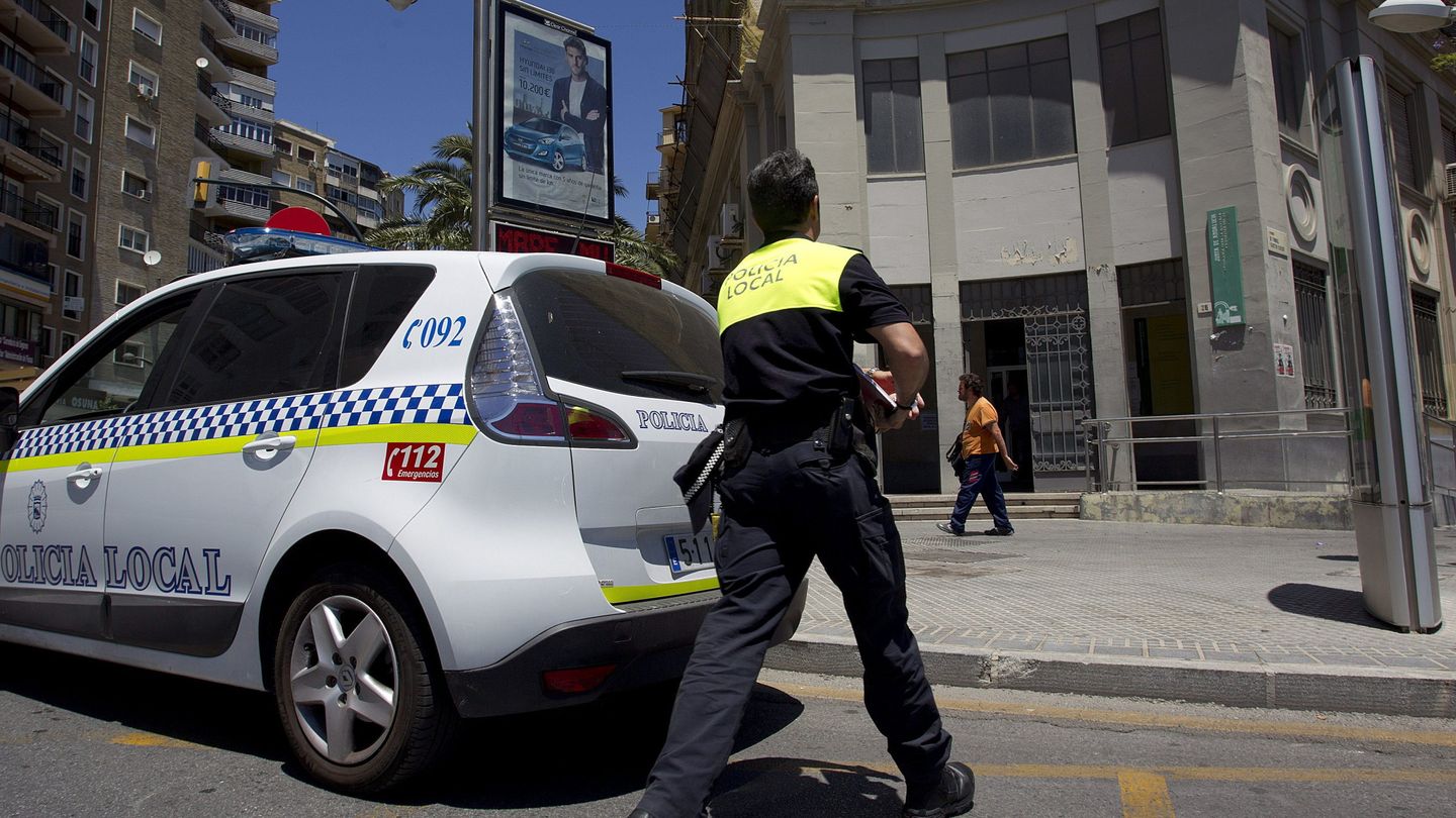 Imagen de archivo de la Policía Local de Málaga. (EFE)