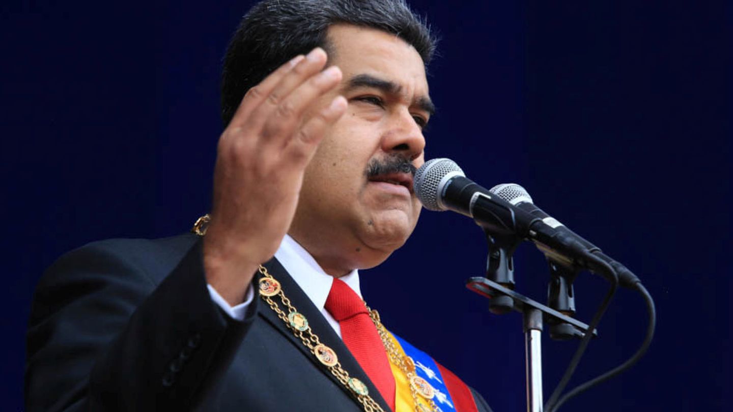 Nicolás Maduro, en una imagen del sábado, minutos antes del suceso. (Reuters)