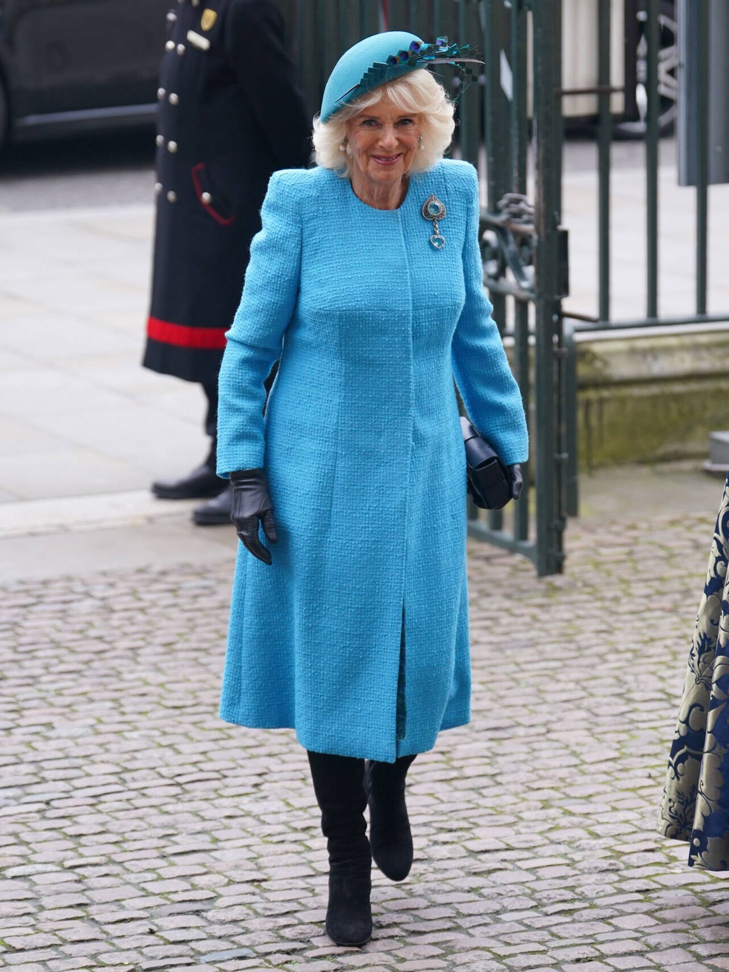 La reina Camila, a su llegada a la abadía de Westminster con motivo del servicio religioso por el Día de la Commonwealth. (Gtres)