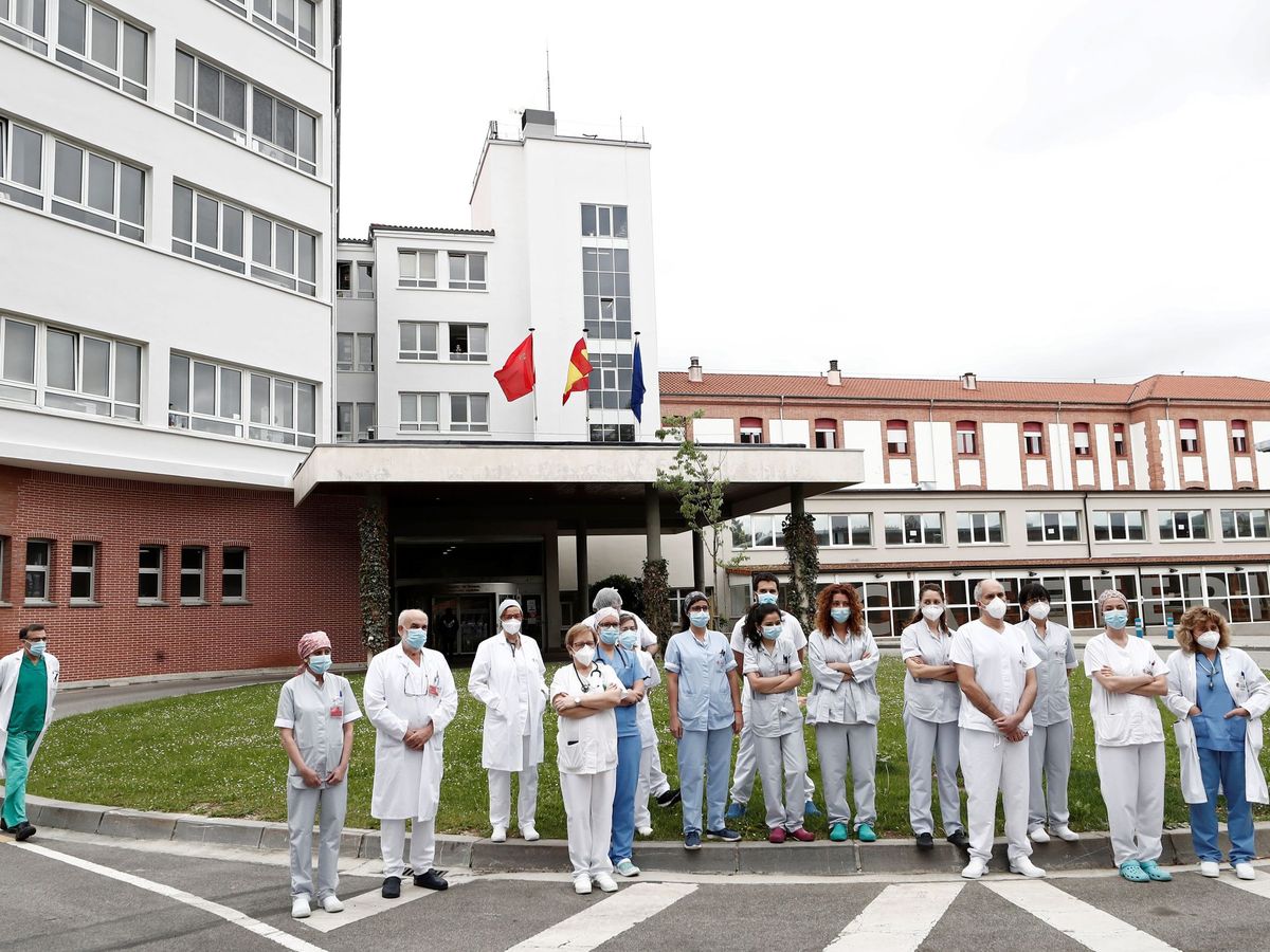 Foto: Médicos del complejo hospitalario de navarra homenajean jueves a médicos fallecidos