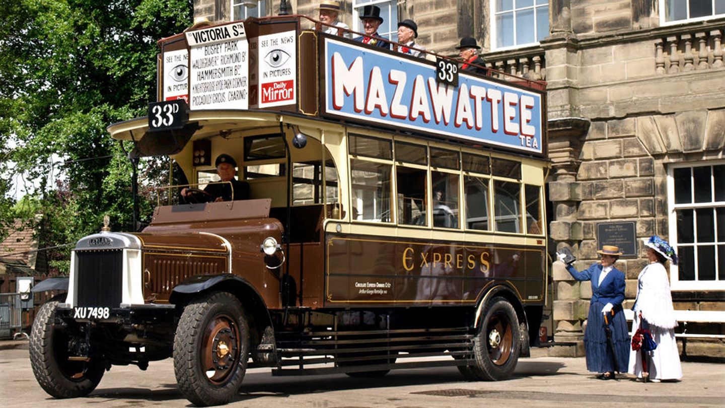 Uno de los chocolateados autobuses de Chocolate Express, operador pirata recordado por la eficacia de su servicio. (Museo del Autobús de Londres)