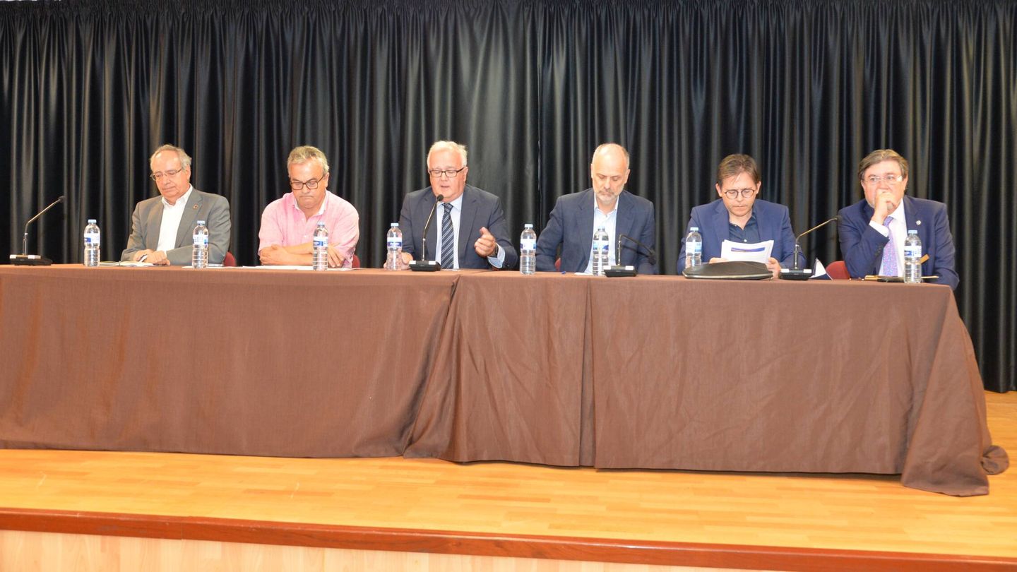 Juan José Santana Rodríguez, Miguel Ángel Pulido Rodríguez, José Alberto Marín, Francisco Villar, Eduardo Risueño Díaz, y Alfonso Cavallé.