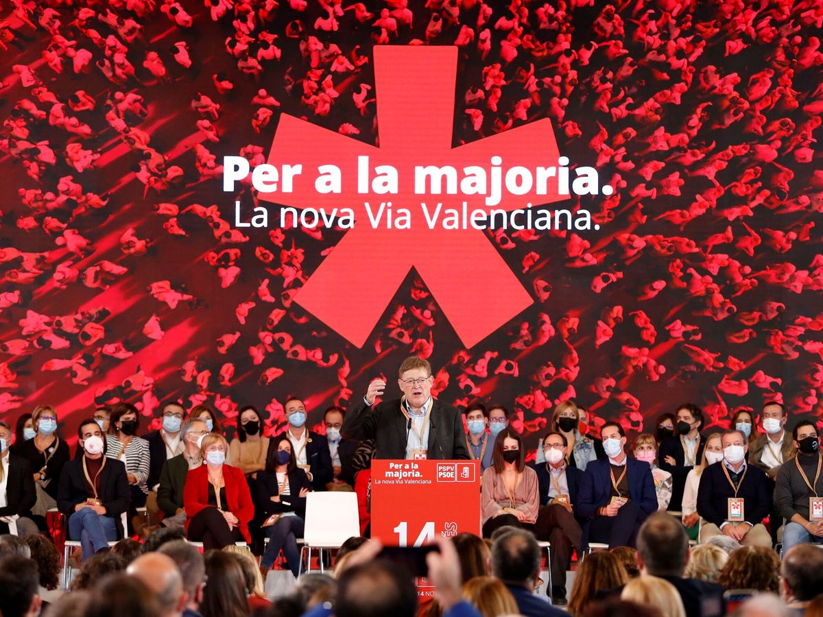 Foto: Ximo Puig en la clausura del 14 Congreso del PSOE de la Comunidad Valenciana. (EFE/Manuel Lorenzo)
